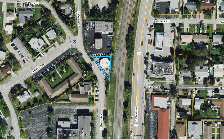 More Photos Of 888 East Coast Ave, Lantana Freestanding For Sale