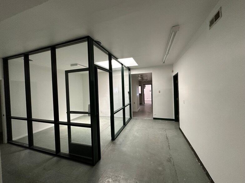 More Photos Of 1133 Crenshaw Blvd, Los Angeles Medical For Lease