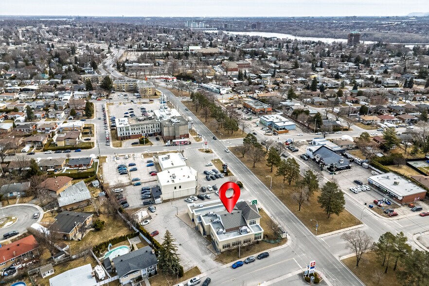 More Photos Of 250 Boul De La Concorde E, Laval Loft Creative Space For Sale