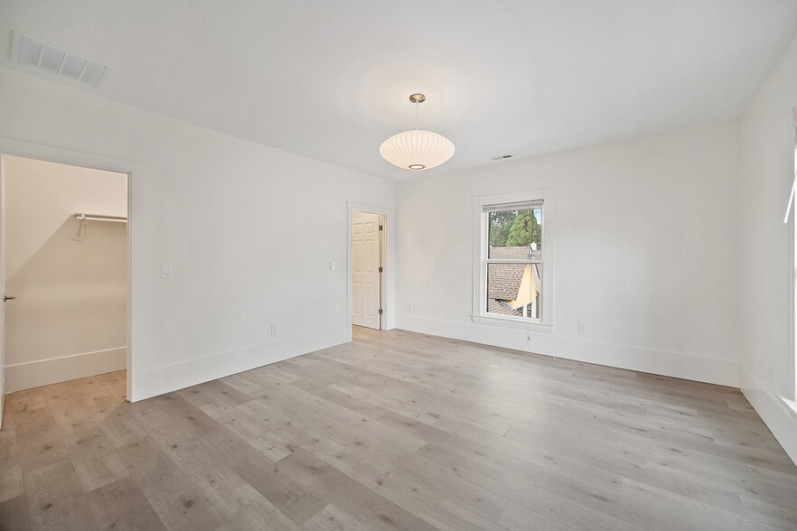 More Photos Of 1501 W Colorado Ave, Colorado Springs Storefront Retail Residential For Sale