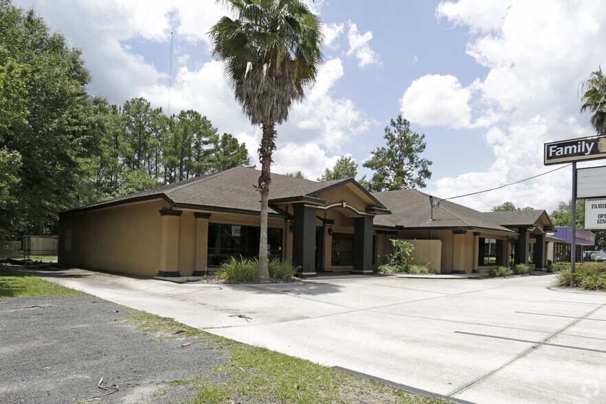 More Photos Of 7002 Normandy Blvd, Jacksonville Medical For Lease