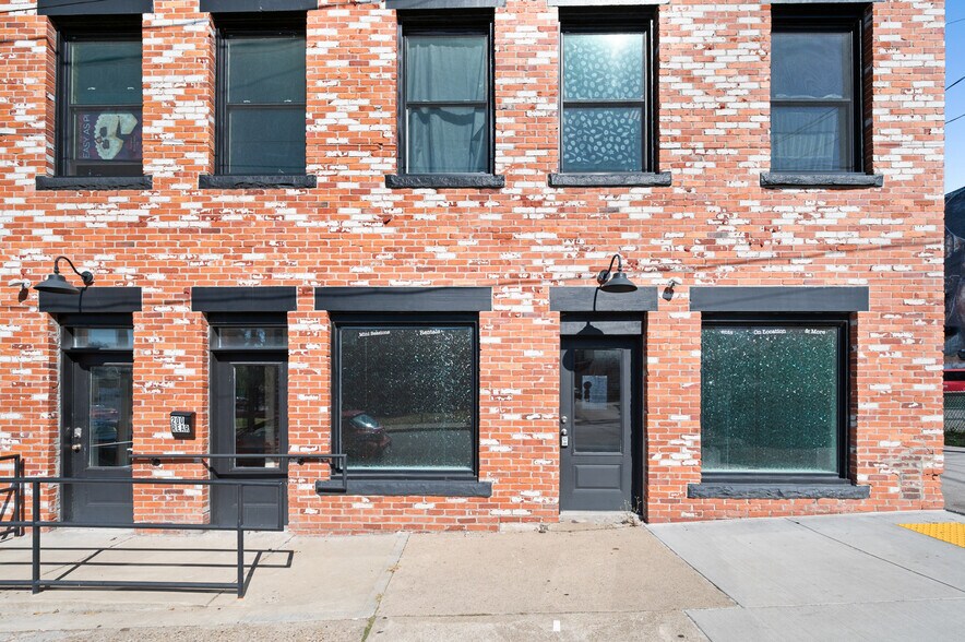 More Photos Of 200-208 E Eighth Ave, Munhall Freestanding For Sale