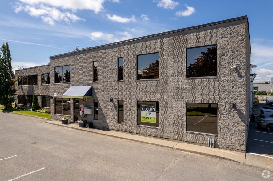 More Photos Of 330-364 Rue Joseph-Carrier, Vaudreuil-dorion Office For Lease