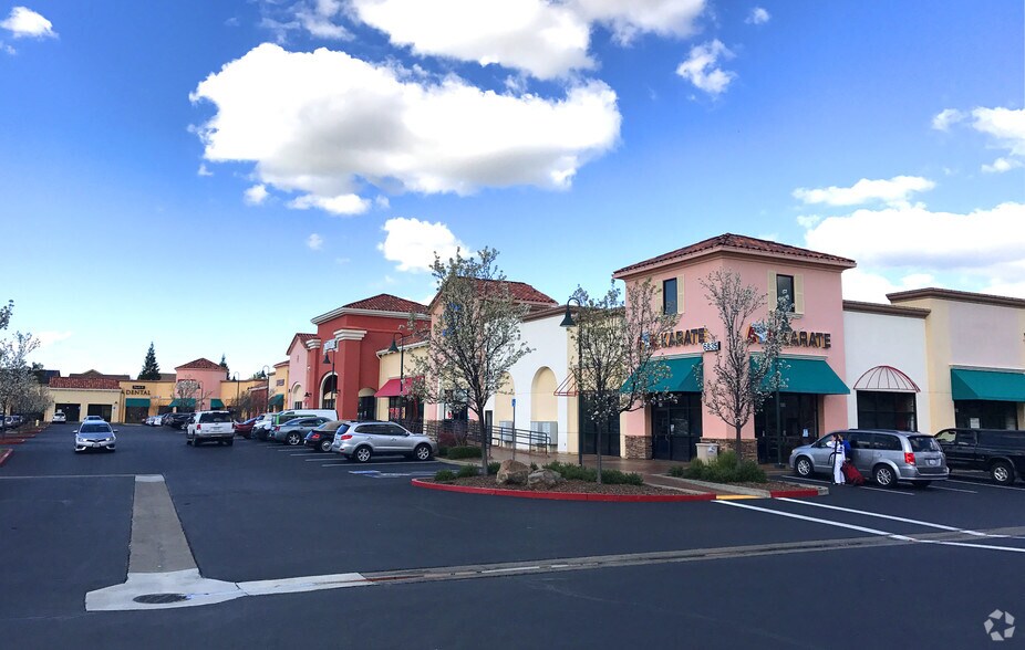 More Photos Of 6819-6835 Lonetree Blvd, Rocklin Freestanding For Lease