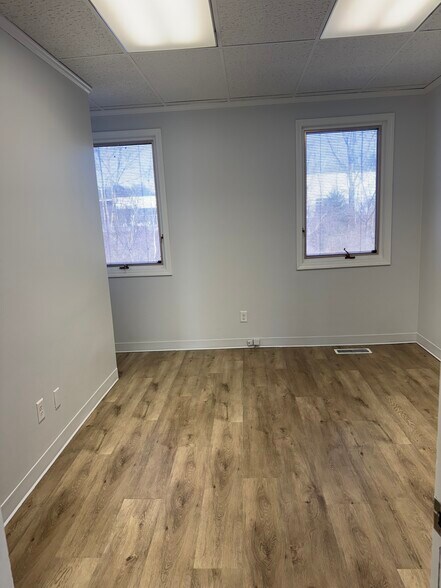 More Photos Of 7301 W Jefferson Blvd, Fort Wayne Office For Lease