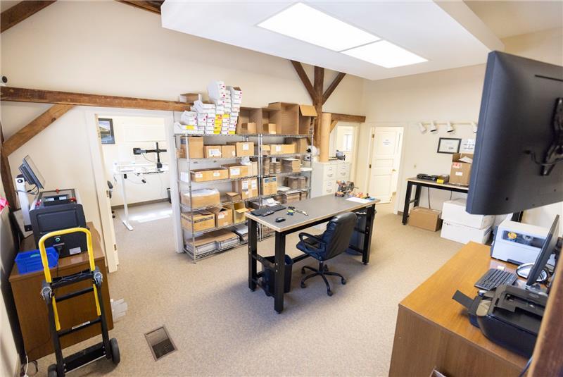 More Photos Of 376 College Hwy, Southampton Office For Lease