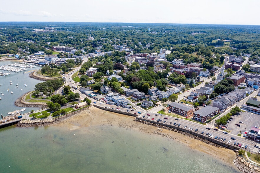 More Photos Of 98 Water St, Plymouth Apartments For Lease
