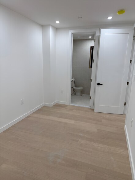 More Photos Of 3216 Glenwood Rd, Brooklyn Apartments For Sale