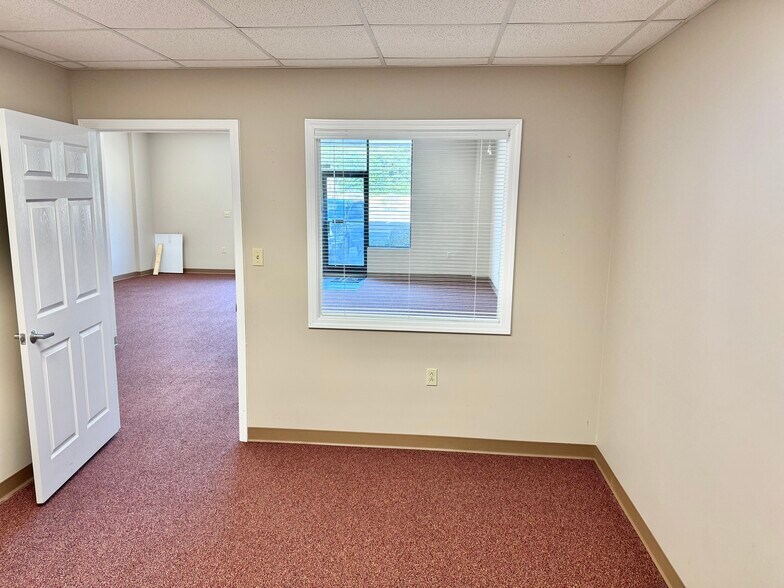 More Photos Of 3600 S Oates St, Dothan General Retail For Lease