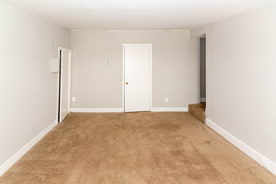 More Photos Of 50 W Biddle St, Baltimore Apartments For Sale