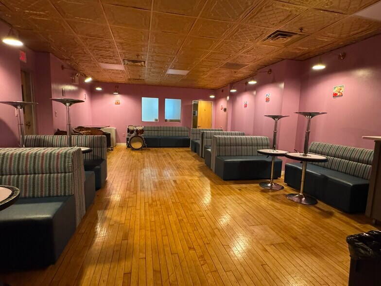 More Photos Of 4323 Main St, Philadelphia General Retail For Sale