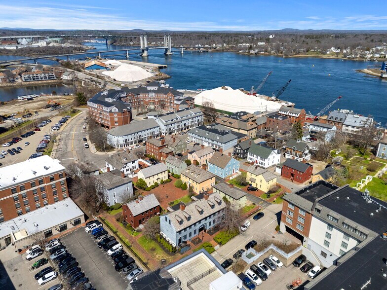More Photos Of 409 The Hill, Portsmouth Hotel For Sale