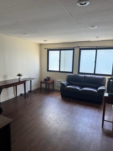 More Photos Of 270 Hookahi St, Wailuku Office For Lease