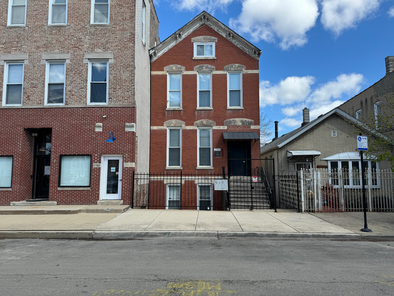 Primary Photo Of 1754 W 21st Pl, Chicago Apartments For Sale