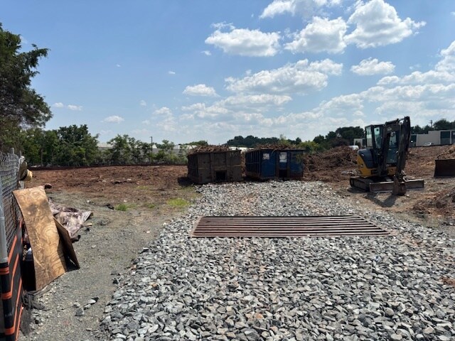 More Photos Of 7211 S Hill Dr, Manassas Land For Lease