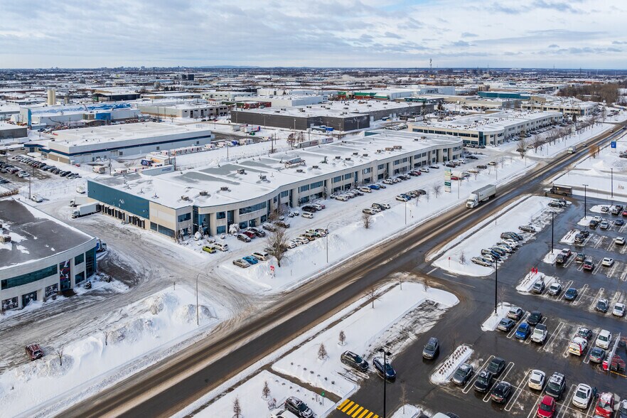 More Photos Of 9000-9280 Boul du Golf, Montréal Research And Development For Lease
