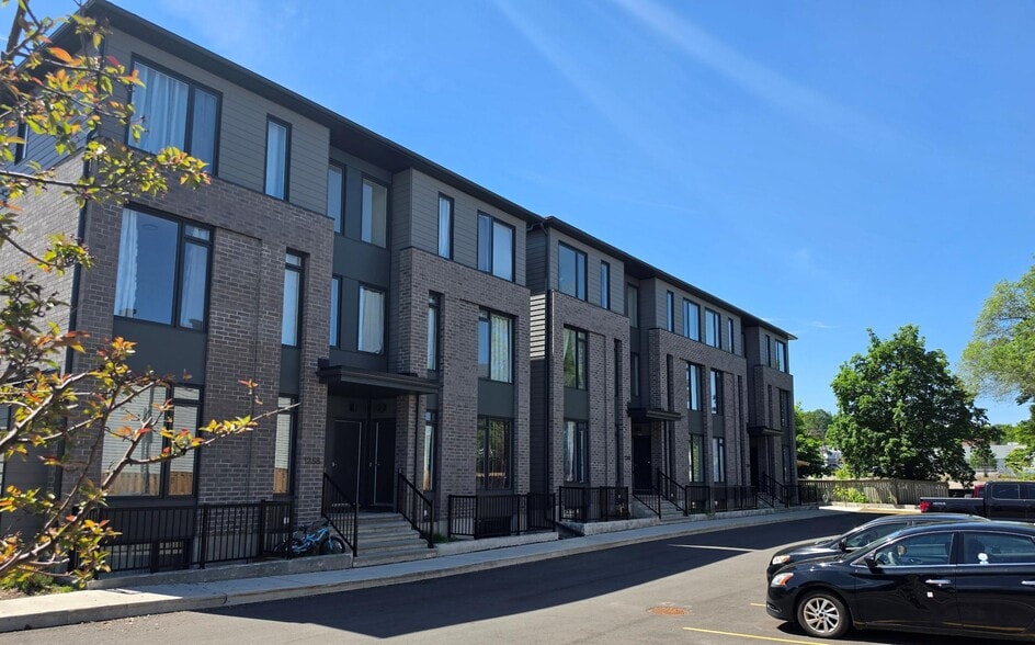 Primary Photo Of 1258-1260 Marenger St, Orleans Apartments For Sale
