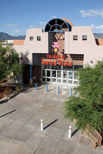 More Photos Of 2200 El Mercado Loop, Sierra Vista Unknown For Lease