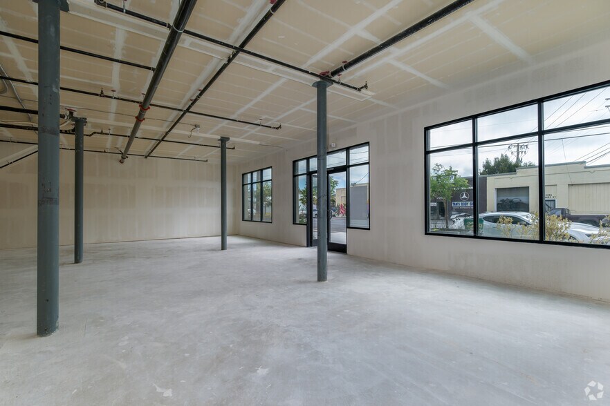 More Photos Of 2301 Market St, Oakland Storefront Retail Office For Sale