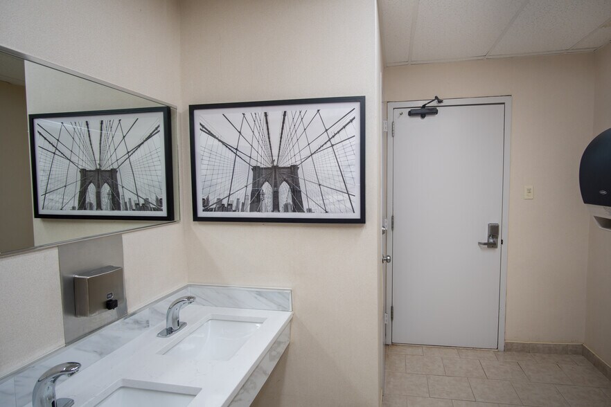 More Photos Of 496 Smithtown Byp, Smithtown Medical For Lease