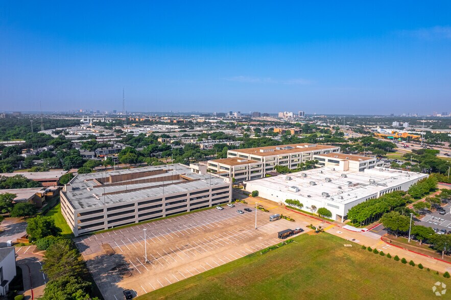 More Photos Of 901 S Central Expy, Richardson Office For Lease