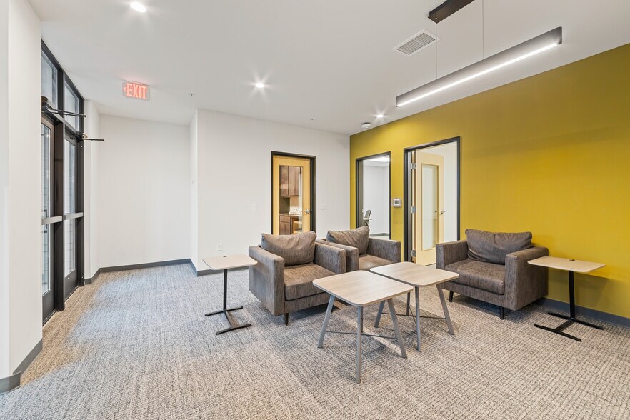 More Photos Of 1121 S Park St, Madison Apartments For Lease