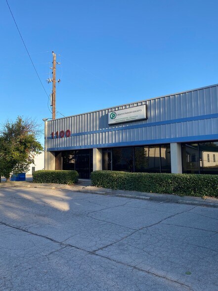 More Photos Of 1100-1120 Elm Hill Pike, Nashville Light Manufacturing For Lease