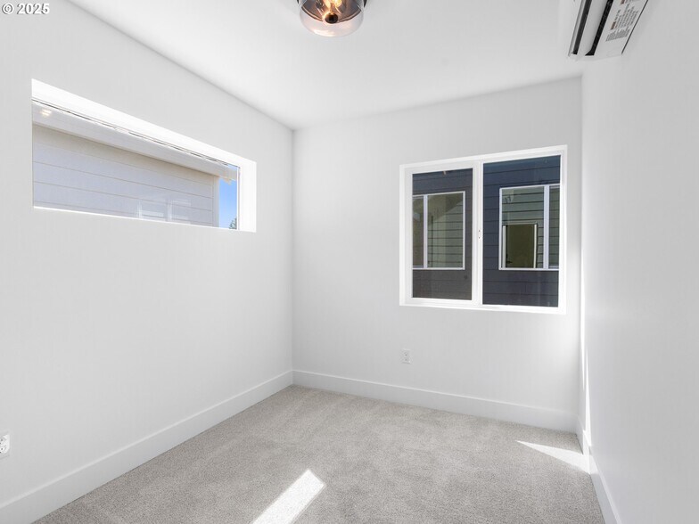 More Photos Of 4328 Going st, Portland Multifamily For Sale