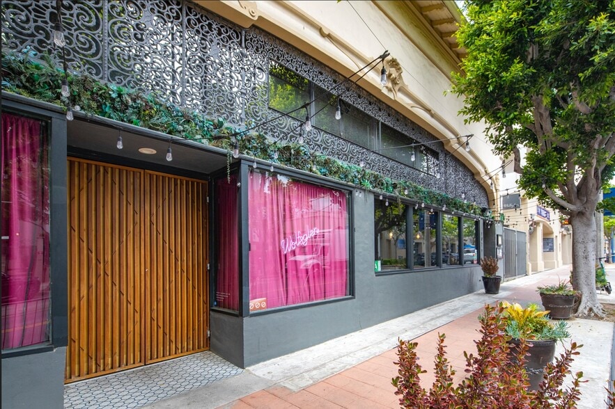 More Photos Of 1071-1073 Glendon Ave, Los Angeles Storefront Retail Office For Lease