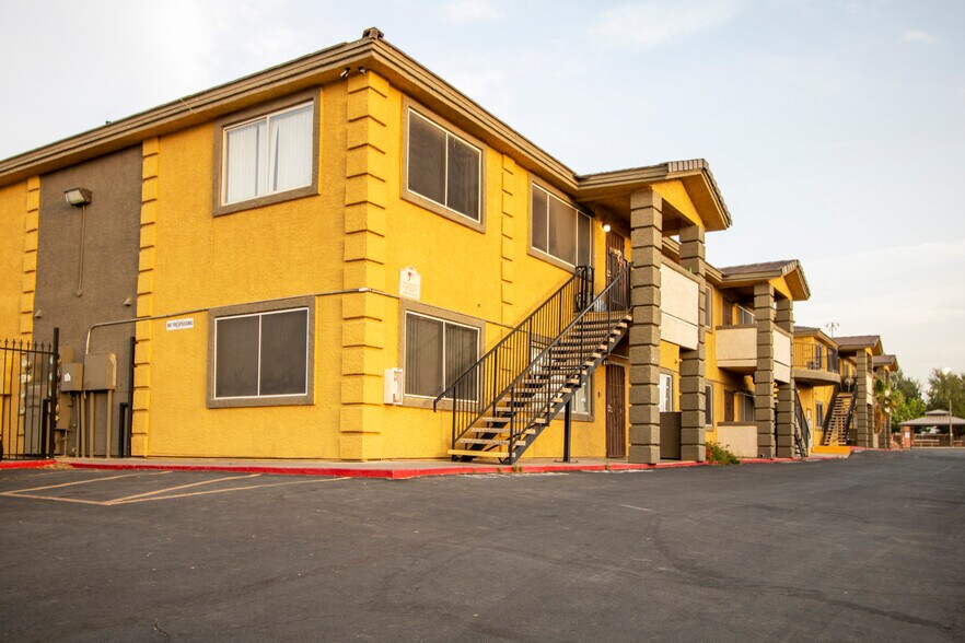 More Photos Of 409-417 E Merlayne Dr, Henderson Apartments For Sale