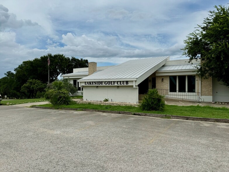 Primary Photo Of 405 Watts Ln, Canyon Lake Golf Course Driving Range For Lease