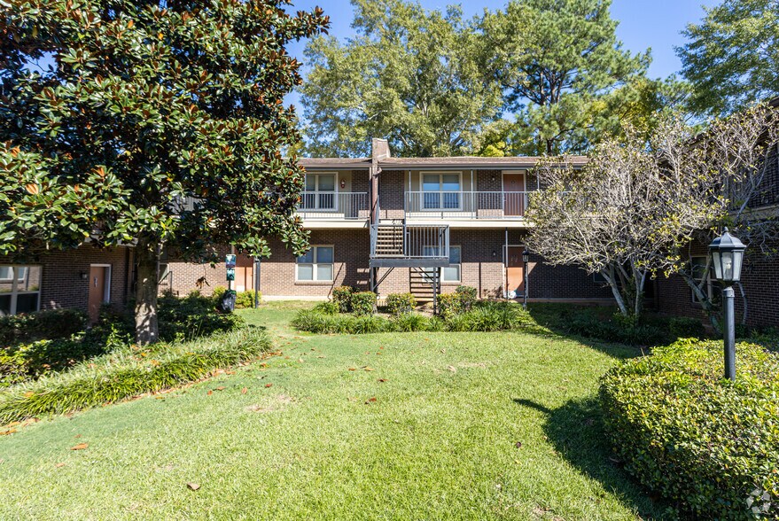 More Photos Of 770 Lakeland Dr, Jackson Apartments For Sale