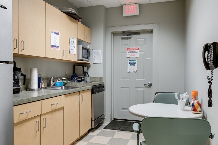 More Photos Of 11533 Nuckols Rd, Glen Allen Medical For Sale