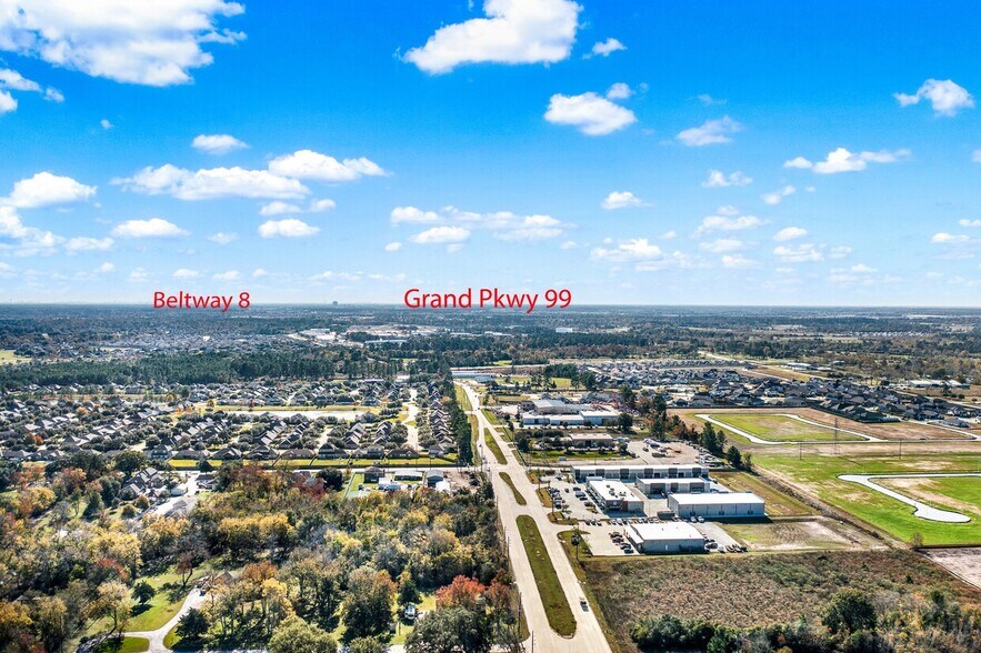 More Photos Of 22808 Hufsmith Kohrville Rd, Tomball Unknown For Lease