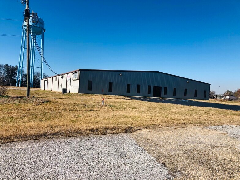 More Photos Of 936 Bowen Way, Prattville Warehouse For Lease