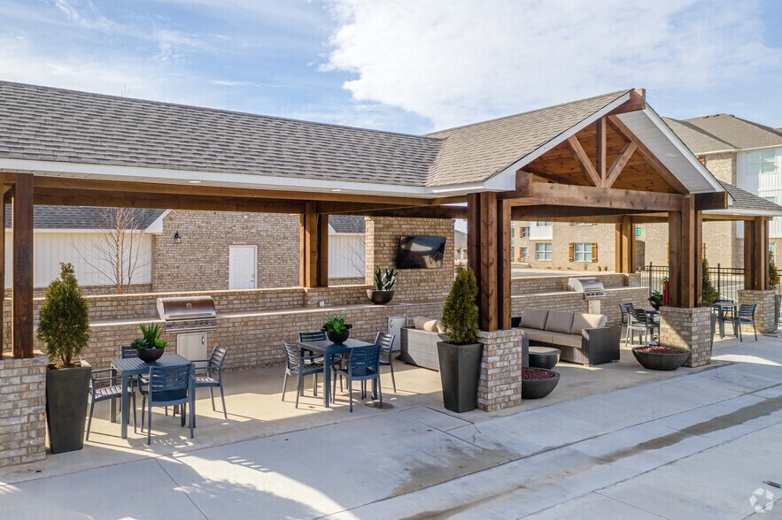 More Photos Of 617 Spallone Blvd, Springdale Apartments For Sale