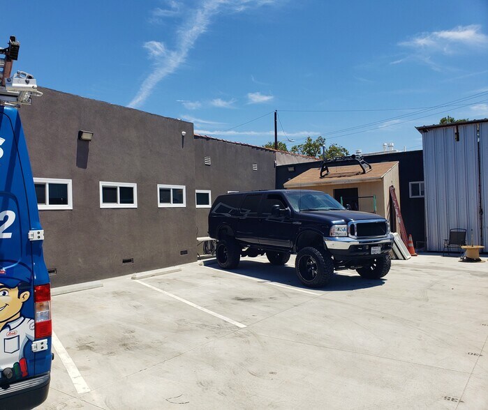 More Photos Of 1011-1017 S Goodrich Blvd, Los Angeles Office For Lease