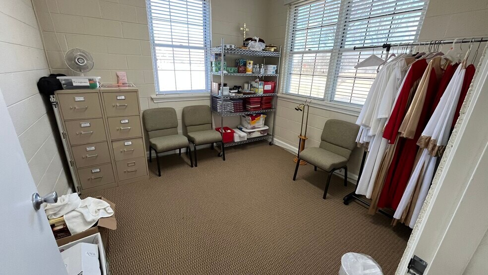 More Photos Of 3898 Kernersville Rd, Winston-Salem Specialty For Sale