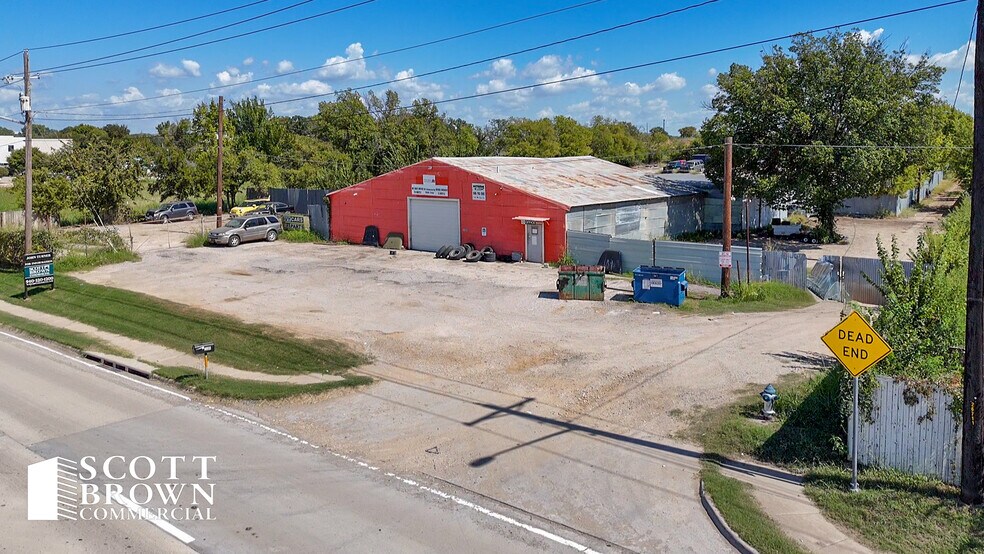 More Photos Of 2305 Fort Worth Dr, Denton Flex For Lease