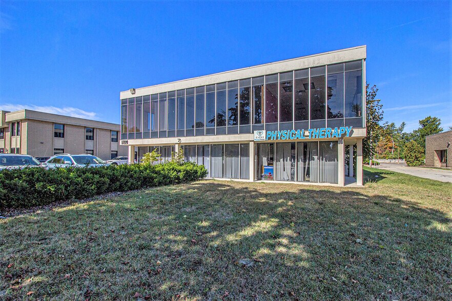 More Photos Of 17220 W 12 Mile Rd, Southfield Office For Sale
