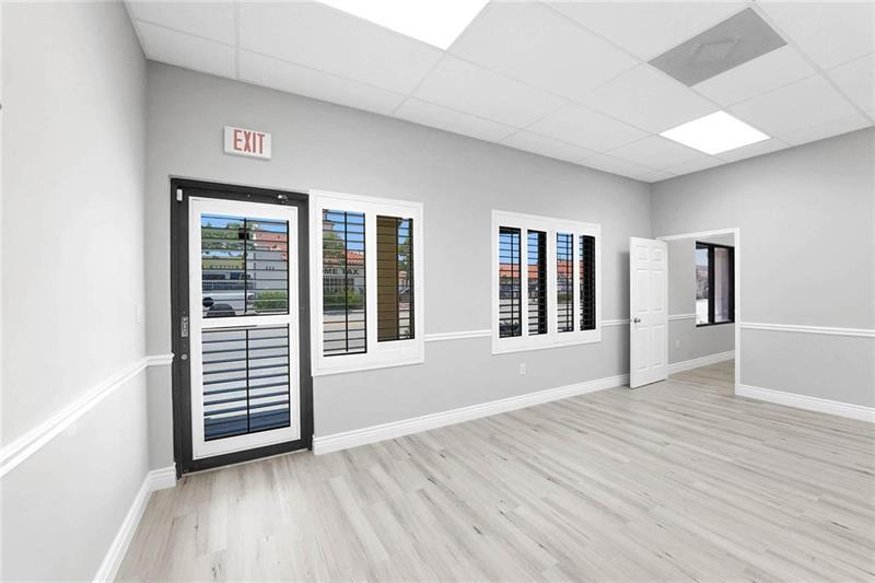 More Photos Of 318 S Dixie Hwy, Lake Worth Medical For Lease