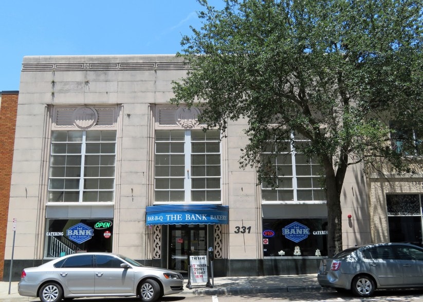 More Photos Of 331 W Forsyth St, Jacksonville Restaurant For Lease