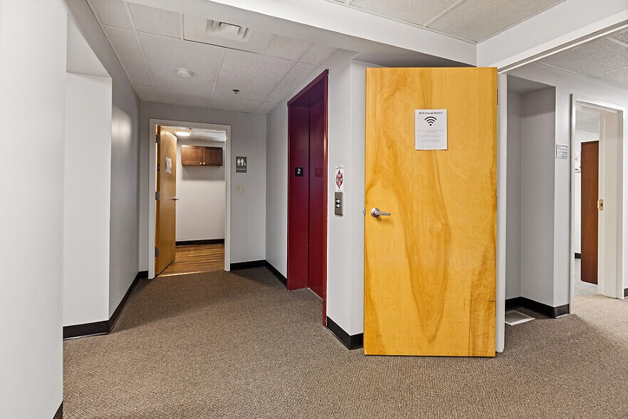 More Photos Of 323 State St, Augusta Office Residential For Sale