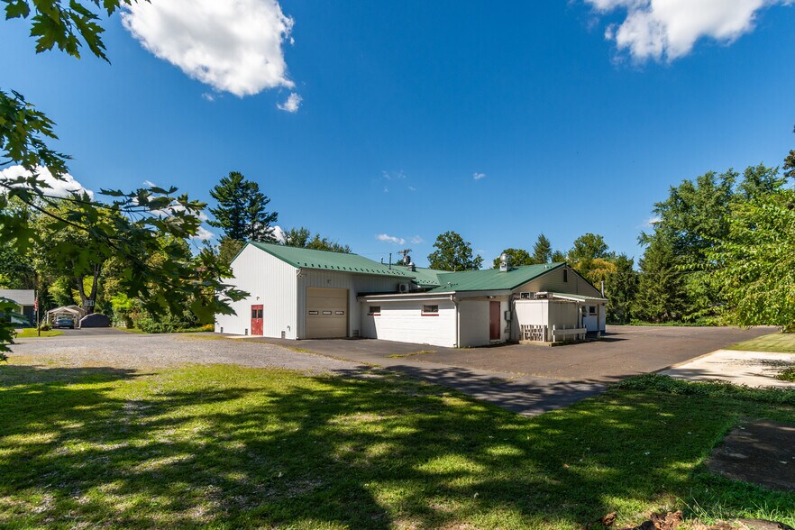 More Photos Of 9 Mill St, Stockton Police Fire Station For Sale