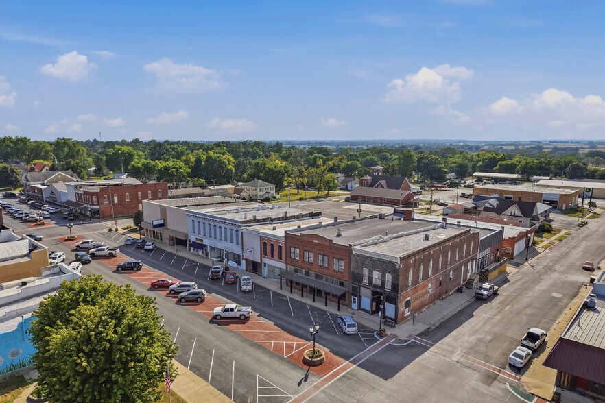 More Photos Of 204 S Broadway, Salisbury Specialty For Sale