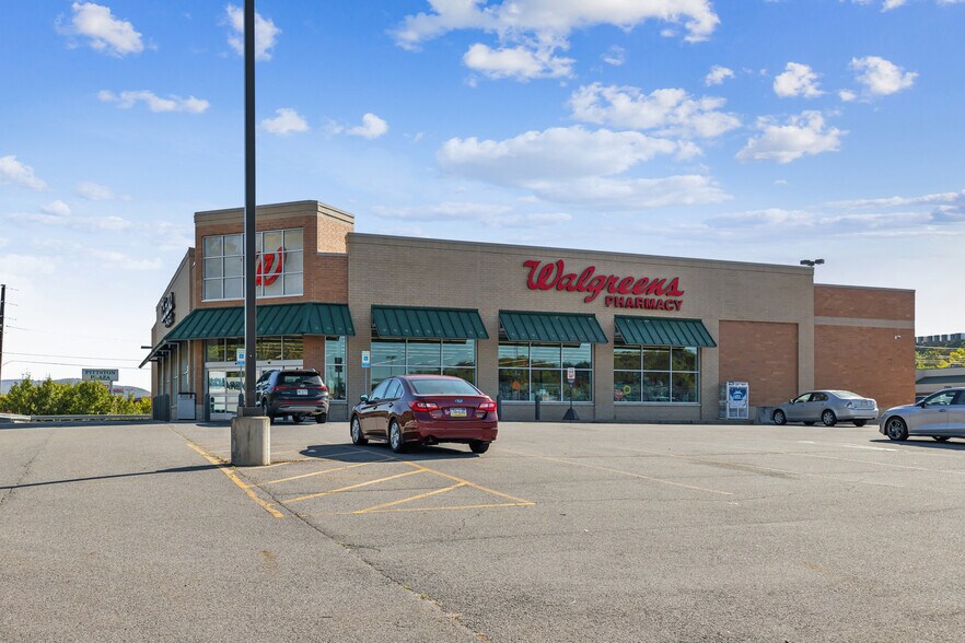 More Photos Of 2100 N Township Blvd, Pittston General Retail For Lease