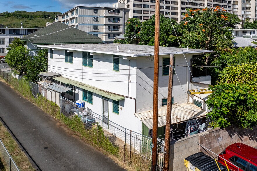 More Photos Of 1637 Kewalo St, Honolulu Apartments For Sale