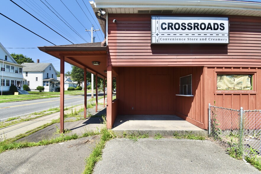 More Photos Of 193 Fairview Ave, Chicopee Restaurant For Sale