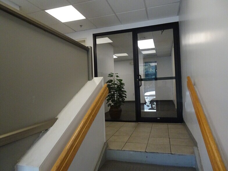 More Photos Of 22-26 Lincoln St, Brighton Office For Lease