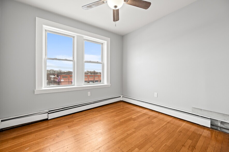 More Photos Of 1158 Dixwell Ave, Hamden Apartments For Sale